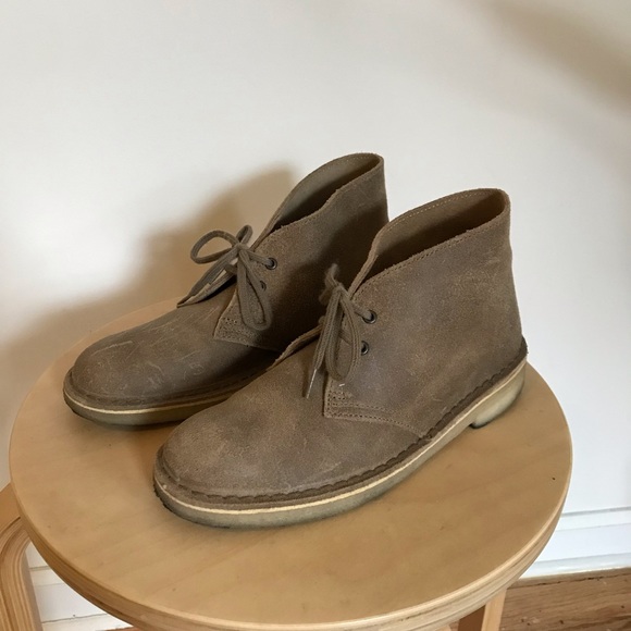 clarks taupe suede